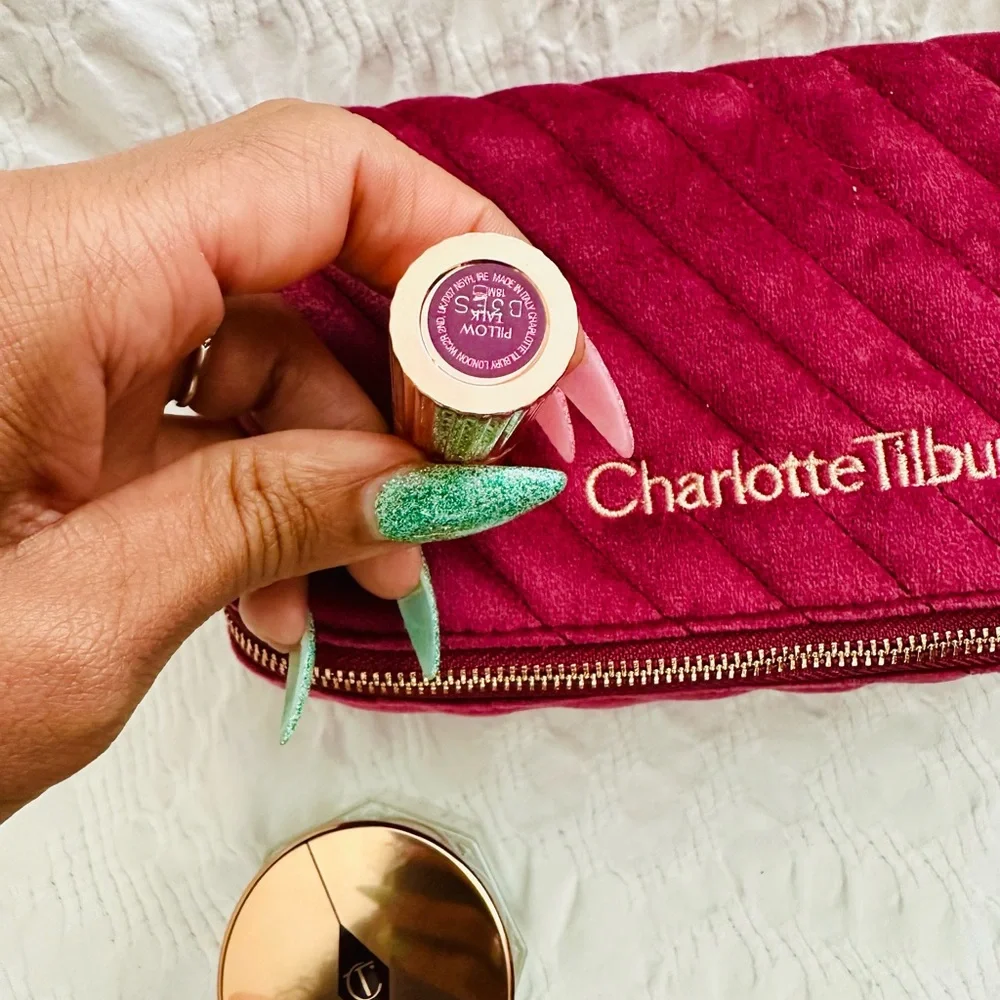 Charlotte Tilbury Full Size Universal Pink Pillow Talk Lipstick